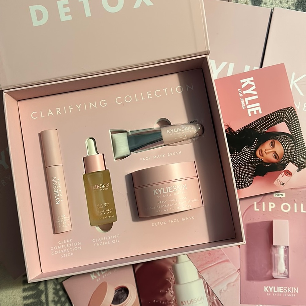 Kylie Skin Detox PR box